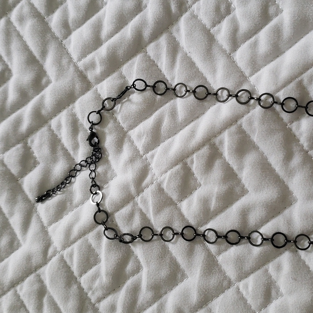 Jewelry - Picture 2 of 4